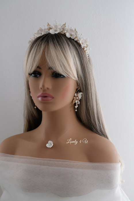 DARIA - COLIER CU FIR TRANSPARENT ȘI PANDANTIV FLOARE [5]