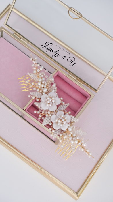 ACCESORII LOVELY 4 U, PIEPTAN MIREASA, DIADEMA MIREASA, ACCESORIU PAR MIREASA, ACCESORII DE PAR MIRESE, ACCESORII NUNTA, ACCESORII CU PERLE, DIADEMA CU PERLE, PIEPTAN VOAL MIREASA, BIJUTERII PAR MIREASA, CORONITA, TIARA , DIADEMA CU FLORI MIREASA, ACCESORII DE PAR PENTRU MIRESE, [8]