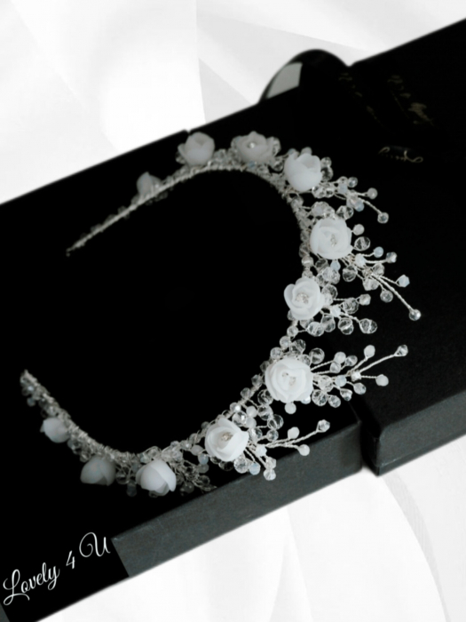 CORONITA MIREASA, ACCESORII LOVELY 4 U, CORONITA CU CRISTALE, DIADEMA MIREASA, ACCESORII DE PAR MIREASA, TIARA BIJUTERII MIREASA, AGRAFA MIREASA,TIARA MIREASA, ACCESORII COC MIREASA, COAFURA MIREASA,Coronita floarea soarelui, Accesorii Lovely 4 U,  coronita cu trandafiri, Diadema mireasa, CORONITA MIREASA, ACCESORII DE PAR MIREASĂ, BIJUTERII trandafiri, TIARA MIREASĂ, AGRAFA trandafiri,TIARA, accesoriu auriu mireasa, accesoriu pentru par, coronita argintie, coronita mireasa, diadema mireasa, tiara cu frunze aurii, TIARA MIREASA, tiara nunta, accesorii LOVELY 4 U, Coronita de lux, mireasa 2024, coronita cu perle mireasa, coroana mireasa, coronita inalta mireasa, coronita premium, coronite de par pentru mirese [20]
