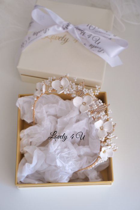 Coronita cu flori mireasa, Tiara mireasa cu flori, bijuterii mireasa, bijuterii par, bridal hairstyles, coafuri mirese, coronita mireasa, coronita printesa, de pus in par, decoratiuni par mireasa, diademe mireasa, tiara mireasa [6]