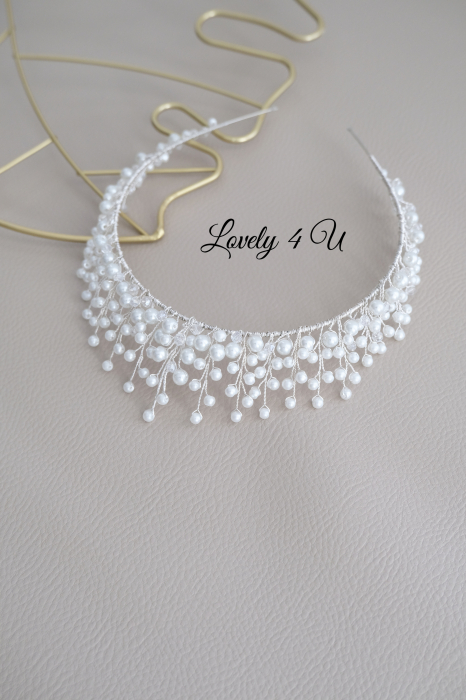 accesorii handmade, accesorii nunta, accesorii par mireasa, accesoriu auriu mireasa, accesoriu pentru par, coronita aurie, coronita mireasa, diadema mireasa, tiara cu frunze aurii, TIARA MIREASA, tiara nunta, accesorii LOVELY 4 U, Coronita de lux, mireasa 2024, coronita cu perle mireasa, coroana mireasa, coronita inalta mireasa, coronita premium, coronite de par pentru mirese, accesoriu par desfacut mireasa, aranjamente par, bijuterii mireasa, bijuterii par, bridal hairstyles, coafuri mirese, coronita mireasa, coronita printesa, de pus in par, decoratiuni par mireasa, diademe mireasa, tiara mireasa [16]