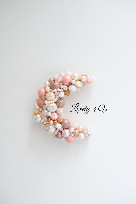 BROSA BRAD , ACCESORII LOVELY 4 U, accesorii lovely 4 u, cadou timisoara, brosa coroni de iarna cu pietre colorate, brose colorate, brose craciun, brose cu pietre naturale, brose handmade, brose handmade colorate de craciun, brose pietre semipretioase, cadouri copii craciun, cadouri craciun, cadouri de craciun, cadouri de craciun pentru copii, cadouri de craciun pentru fete,  BIJUTERII LOVELY 4 U, BIJUTERII ACCESORII POM DE CRĂCIUN, BROSE ELEGANTE, CADOU CRACIUN, BIJUTERII CRACIUN, BIJUTERII, BROSE, CADOU DE LUX, ACCESORII DE LUX, IDEI CADOU [5]