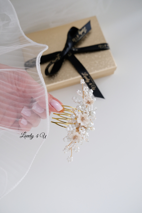 ACCESORII LOVELY 4 U, AGRAFE PAR MIREASA, AGRAFE CU FLORI MIREASA, PIN COC MIREASA, AGRAFE MIREASA, ACCESORII CU FLORI MIREASĂ, SET AGRAFE MIREASA, ACCESORII DE PĂR MIREASĂ, BIJUTERII MIREASA, Agrafe par mireasa, Agrafă de par mireasa, Agrafa coc mireasa, pieptan mireasa, Diadema mireasa, Accesoriu boem, Mireasa boho, Bijuterii mireasa, Bijuterii, Accesorii LOVELY 4 U, Flori cireș,Swarovski [25]