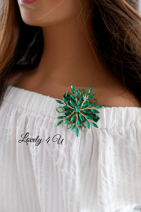 BROSA FULG DE NEA, BROSA VERDE, AGRAFA PAR FULG, ACCESORII VERZI,  BROSA FULG, BROSA PIETRICELE, BOSE DAMA, BROSA FEMEI, CADOU DEOSEBIT, CADOU SPECIAL, CADOU DE CRACIUN, CADOU UNICAT, BIJUTERII DE CRACIUN, ACCESORII LOVELY 4 U, PIETRICELE,AUR,FULG [2]