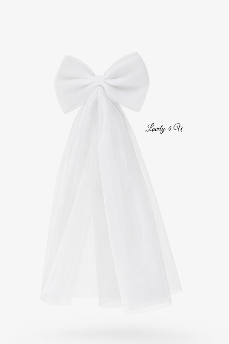 funda mireasă, funda dezgătitul miresei, funda din tull, funda handmade mireasă, accesorii dezgătit mireasă, funda elegantă nuntă, esarfă mireasă, funda cu mesaj, funda mireasă cu mesaj motivațional, accesorii tradiții nuntă, funda mirese românia, funda mireasă AMINA, believe in yourself, you are amazing, accesorii nuntă handmade, accesorii personalizate mireasă, funda pentru finalul nunții, funda mireasă delicată, funda mireasă tull fin, funda cu mesaj pe verso, [11]