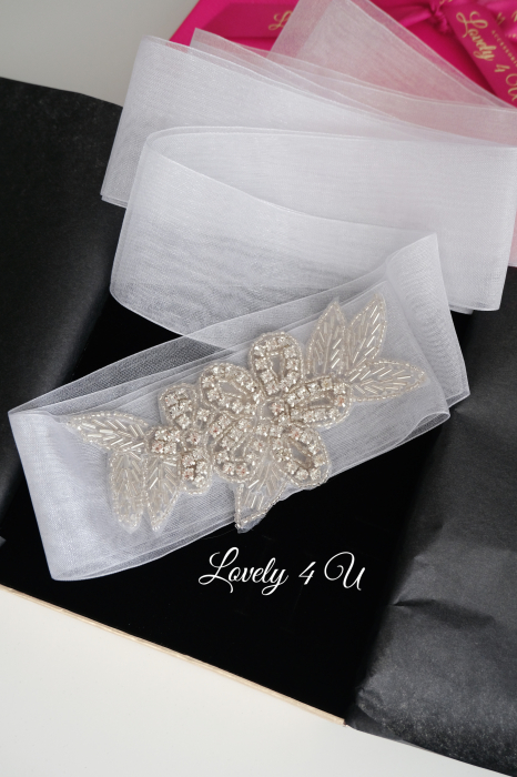 Accesorii Lovely 4 u, Accesorii talie mireasa, Set dezgatit mireasa , TRADITIA DEZGATITUL MIRESEI, Esarfa alba pentru dezgatit, Accesorii de mireasa dezgatit, Esarfe  mireasa, Esarfa dezgatitul miresei, Bentita dezgatit mireasa, Cordon rochita mireasa, Coronita mireasa,Tiara dezgatit mireasa, I LOVELY 4 U, BIJUTERII MIREASA, BENTITA MIREASA, [3]