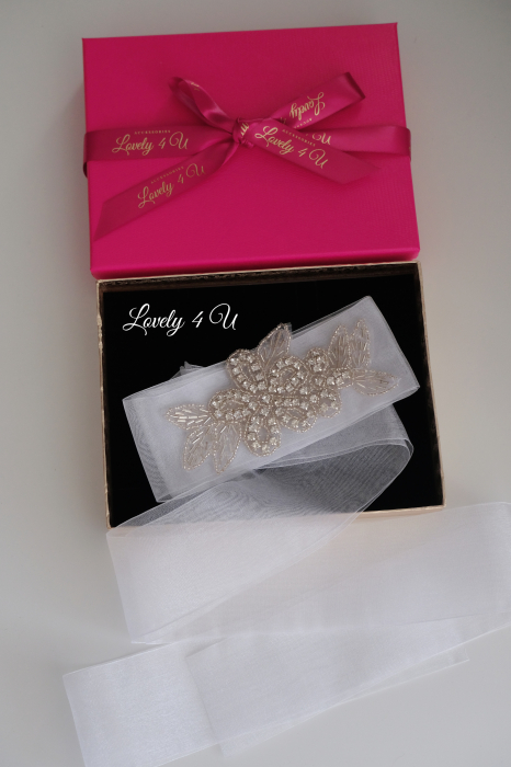 Accesorii Lovely 4 u, Accesorii talie mireasa, Set dezgatit mireasa , TRADITIA DEZGATITUL MIRESEI, Esarfa alba pentru dezgatit, Accesorii de mireasa dezgatit, Esarfe  mireasa, Esarfa dezgatitul miresei, Bentita dezgatit mireasa, Cordon rochita mireasa, Coronita mireasa,Tiara dezgatit mireasa, I LOVELY 4 U, BIJUTERII MIREASA, BENTITA MIREASA, [10]