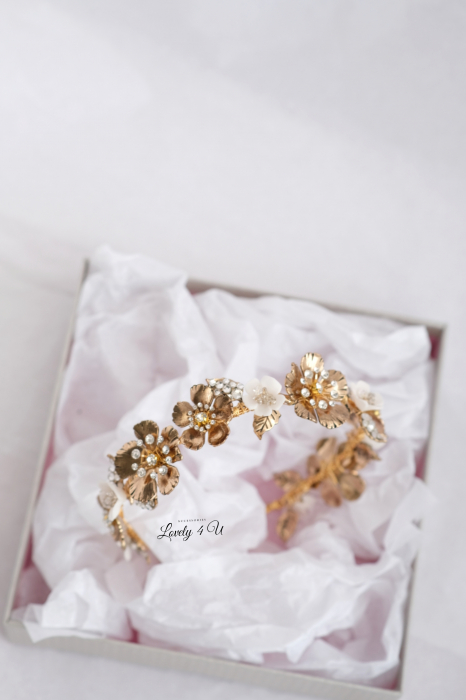 CORONITA MIREASA,CORONITA CU FLORI,DIADEMA MIREASA, DIADEMA , FLORI CIRES,  CORONITA CU FRUNZE AURII, BIJUTERII MIREASA, COAFURI MIREASA, ACCESORII PAR MIREASA, ACCESORII DE LUX MIREASA, SWAROVSKI [16]
