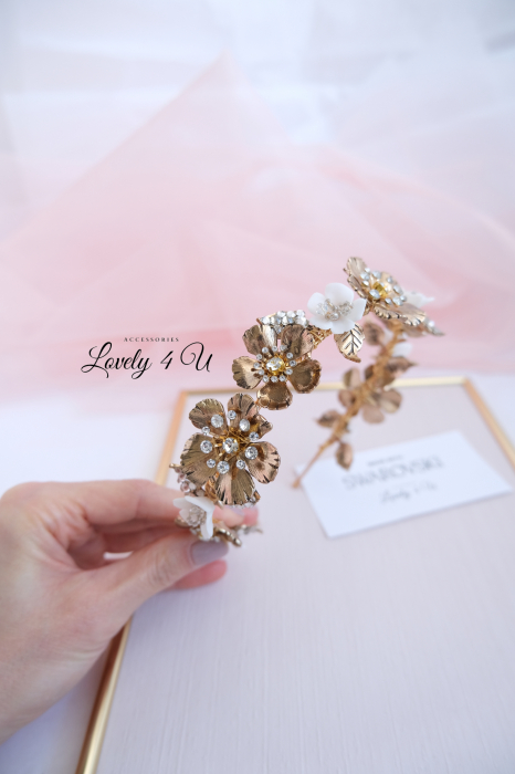 CORONITA MIREASA,CORONITA CU FLORI,DIADEMA MIREASA, DIADEMA , FLORI CIRES,  CORONITA CU FRUNZE AURII, BIJUTERII MIREASA, COAFURI MIREASA, ACCESORII PAR MIREASA, ACCESORII DE LUX MIREASA, SWAROVSKI [8]