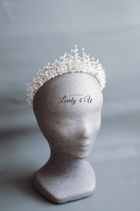 Coroniță mireasa, Diadema mireasa, Tiară mireasa, Coronita de par mireasa,DIADEMA MIREASA, ACCESORII DE PAR MIREASA,  Tiara mireasa cu pietricele, Coronita cristale. accesoriu auriu mireasa, accesoriu pentru par, coronita aurie, coronita mireasa, diadema mireasa, tiara cu frunze aurii, TIARA MIREASA, tiara nunta, accesorii LOVELY 4 U, Coronita de lux, mireasa 2024, coronita cu perle mireasa, coroana mireasa, coronita inalta mireasa, coronita premium, coronite de par pentru mirese [5]