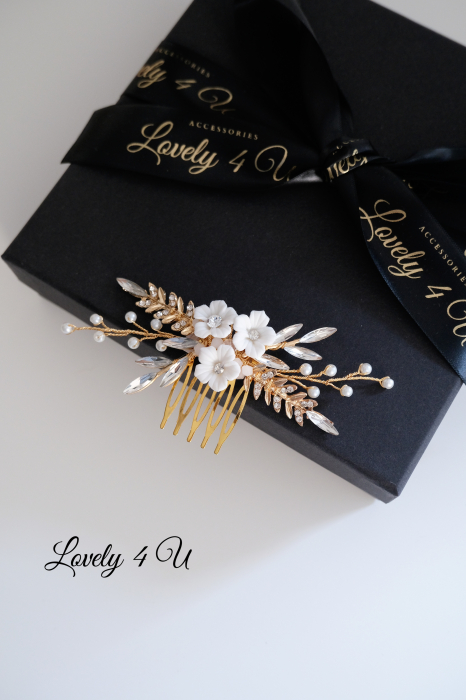 AGRAFA MIREASA, DIADEMA MIREASA, DIADEME 2023, MIREASA 2023, BIJUERII MIREASA 2023 , SET MIREASA 2023, ACCESORII AURII, SWAROVSKI, ACCESORII SWAROVSKI, BIJUTERII SWAROVSKI, ACCESORII LOVELY 4U, ACCESORII NUNTA, ACESORII MIRESE, DIADEME MIRESE, SET MIREASA DIADEMA SI CERCEI, SET ACCESORII MIREASA [14]