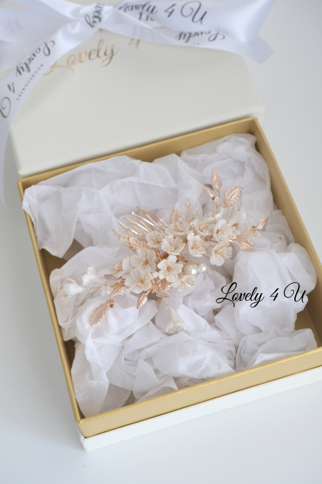 Accesorii Lovely 4 U, bijuterii par mireasa, Accesorii flori de cireș, Ornament de par flori de cireș, Diadema flori de cireș, Bijuterii mireasa, Pieptan cu flori, Pieptan mireasa cu frunze, Pieptan voal mireasa, decoratiune de par mireasa, Accesoriu flori de cireș si cristale Swarovski,  accesoriu lateral, accesoriu mireasa, accesoriu par, argintiu, auriu, bucuresti, cluj, diadema mireasa, flori, frunze, iasi, pieptene , accesorii mirese, mireasa, tiara, Timisoara [10]