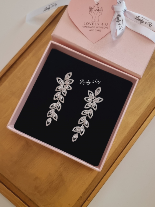accesorii lovely 4 u, cercei aur alb mireasa, cercei 2024 , cercei cu pietre, cercei cubic ziconia,  cercei lungi mireasa, bijuterii argint, bijuterii mireasa, bijuterii nunta, bijuterii ziconiu, cadouri pentru ea, cercei argint, cercei cristale swarovski, cercei discreti, cercei eleganti mireasa, cercei handmade, cercei mireasa, cercei picaturi mireasa, [3]