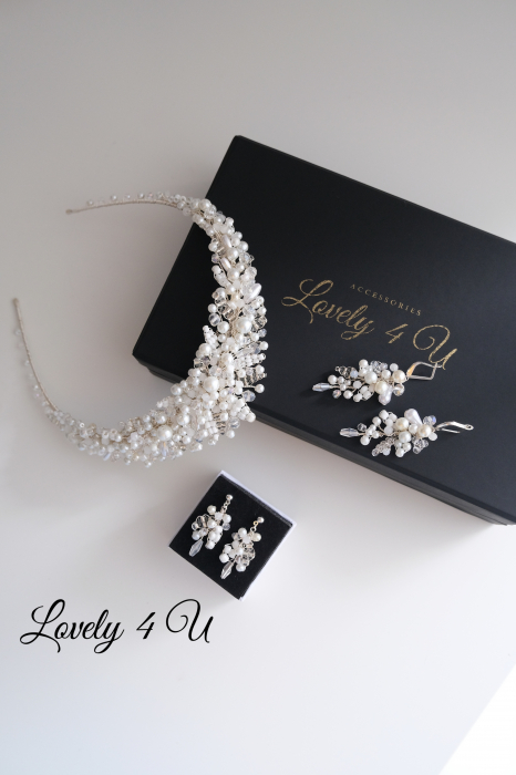 CORONITA MIREASA, DIADEMA MIREASA, CORONITA MIREASA, DIADEMA MIREASA,  BIJUTERII PAR MIREASA, CORONITA ROMANIA, TIARA MIREASA, ACCESORII LOVELY 4 U, CORONITA CU PERLE, CORONITE MIRESE, DIADEME MIRESE, Accesorii nunta, CORONITA MIREASA CU PERLE, COROANA, set coronita si cercei mireasa, coronita mireasa cu perle, coronita mireasa cu frunze, coronita si cercei mireasa, tiara mireasa, tiara si cercei mireasa, coronita handmade, coronita personalizata mireasa, coronite de par mirese, coafuri cu coronita mirese, coafuri cu diademe mirese, set accesorii mireasa, set bijuterii mireasa, coronita premium mireasa BIJUTERII PAR MIREASA, TIARA MIREASA, ACCESORII LOVELY 4 U, CORONITA CU PERLE, CORONITE MIRESE, DIADEME MIRESE, Accesorii nunta, CORONITA MIREASA CU PERLE, COROANA [20]