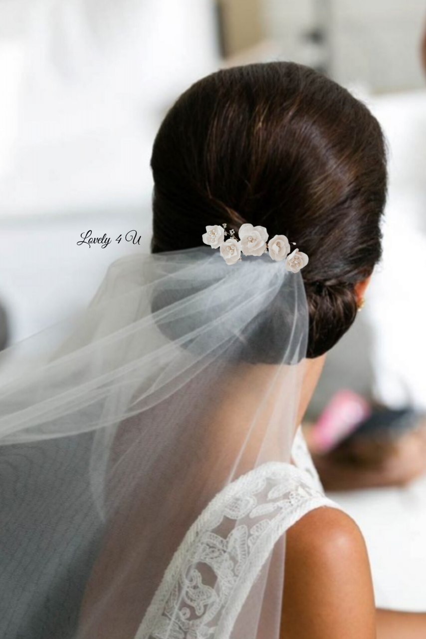 agrafa par mireasa cu perle, agrafa par mireasa cu flori, pin coc mireasa, set agrafe pentru mirese, ormamente per mireasa, perle, accesorii de par handmade, accesorii lovely 4 u ,  diadema mireasa cu flori, pieptan mic mireasa cu flori, pieptan cu bujori, pieptan voal mireasa, accesorii lovely 4 u, diadema si cercei mireasa, set accesorii mireasa, set diadema si cercei mireasa, set diadema bratara si cercei mireasa, accesorii de par mireasa, ornament par mireasa, decoratiuni de par pentru mirese, [12]