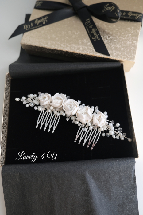 Diadema cu flori, Accesorii bujori, Bujori mireasa,accesorii par, accesorii par handmade, accesorii par mireasa, bijuterii mireasa, bijuterii par, diademe handmade, diademe mireasa, diademe perle, modele accesorii par, pieptan mireasa cu flori, piepteni par,  Accesoriu par mireasa cu flori, Bijuterii mireasa, Agrafa par mireasa, DIADEMA MIREASA, PIEPTAN VOAL MIREASA, ACCESORIU COC MIREASA, ACCESORII LOVELY 4 U [17]