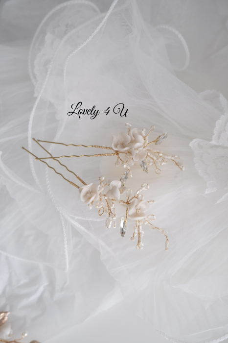 agrafe cu perle pentru mireasa, agrafe coc mireasa  cu flori, agrafe cu perle , perle , agrafe cu perle coc mireasa, agrafe cu perle si flori, set agrafe par, Accesoriu mic mireasa, bijuterii minimaliste, Diadema mireasa, pieptăn voal mireasa, accesoriu coc mireasa, accesorii , accesoriu păr mireasă, pieptene clasic mireasa [15]