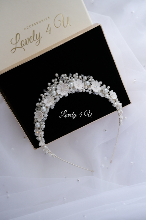 tiara cu flori mireasa, tiara flori mici, TIARA MIREASA, CORONITA MIREASA CU FLORI, CORONITA MIREASA CU PERLE, TIARA MIREASA HANDMADE, SET ACCESORII MIREASA, SET BIJUTERII MIREASA, CORONITA SI CERCEI MIREASA, SET DIADEMA SI CERCEI MIREASA, ACCESORII PER MIREASA, TIARA [3]