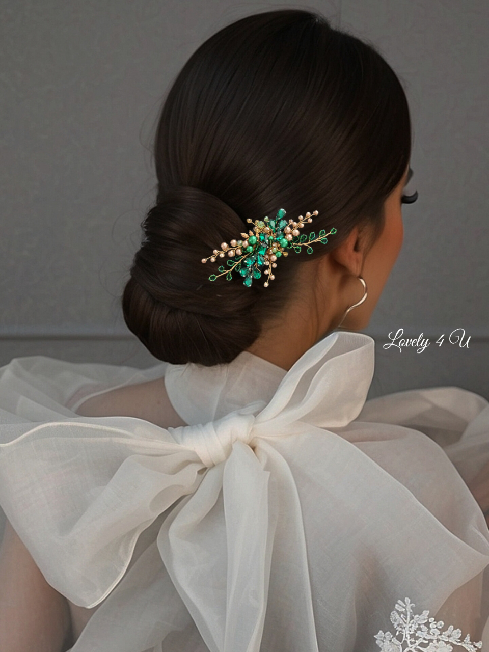 Agrafa verde, agrafa aurie, bijuterii cu nuante verzi, accesorii cu perle verzi, diadema aurie, diadema verde, pieptan nasa, accesorii de par nasa, accesorii cununie civila, accesorii domnisoare de onare, agrafa cu perle, frunze aurii, perle aurii [11]