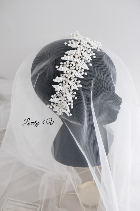 accesorii handmade, accesorii nunta, accesorii par mireasa, accesoriu par cu frunzulite, accesoriu par desfacut mireasa, aranjamente par, bijuterii mireasa, bijuterii par, bridal hairstyles, coafuri mirese, coronita mireasa, coronita printesa, de pus in par, decoratiuni par mireasa, diademe mireasa, tiara mireasa Descriere Informații suplimentare Recenzii (0) [15]