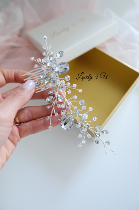 Accesoriu de par mireasa cu cristale swarovski, Accesorii Lovely 4 U, DIADEMA MIREASA, BIJUTERII MIREASA, ACCESORII PENTRU PAR MIREASA, AGRAFA PAR, ACCESORIU LATERAL CU PETRICELE, DIADEME SI COAFURI MIREASA, ACCESORIU COC MIREASA, DECORATIUNE PAR MIREASA, SET DIADEMA SI CERCEI, ACCESORII PENTRU MIRESE ROMANIA [13]