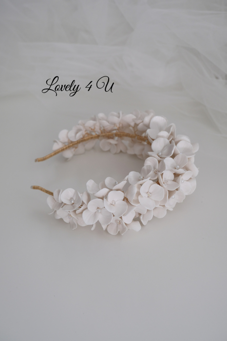 , coronita de lux bucuresti, coronita, coronita cluj, coronita cu flori, coronita mireasa, flori , coronita giganta mireasa cu flori, coronita lovely 4 u, tiara inalta cu flori, coronita premium, coronita realizat cu mult drag in romania, coronita personalizata mireasa, coronita aur, coronita nunta, mireasa, mireasa cluj, romania, tiara de lux, tiara flori, accesorii LOVELY 4 U, coronita swarovski, tiara swarovski, coronita cu floricoronita cu flori, coronita mireasa, coronita nunta, mireasa, mireasa cluj, romania, tiara de lux, tiara flori, accesorii LOVELY 4 U, coronita swarovski, tiara swarovski [3]