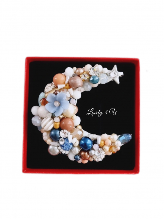 Broșă eleganta, broșe de Crăciun, broșe lună, BROSA HANDMADE IN ROMANIA, accesorii lună, Brosa luna de pe cer, Accesorii Lovely 4 U, cadou special de Crăciun, BROSA LUNA,  cadouri deosebite de Crăciun, cadou, Lovely 4 U, brose, accesorii Lovely 4 U [2]
