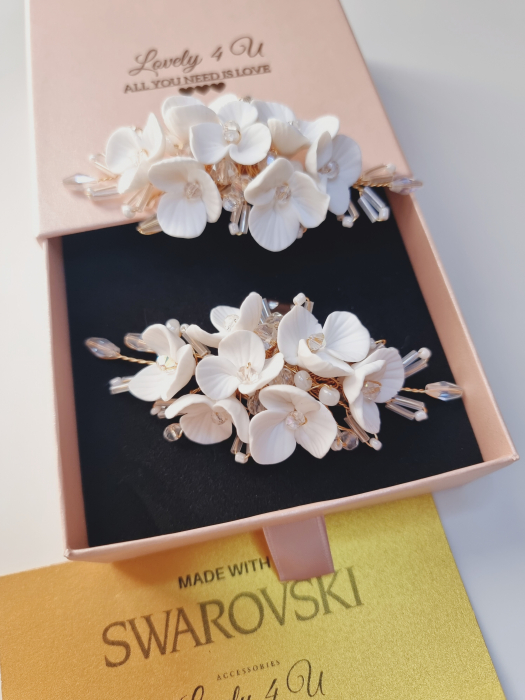 Clipsuri pentru pantofi mireasa FLORENCE - Accesorii handmade pentru pantofi cu flori, cristale Swarovski, bază placată cu aur  - ornamente pentru pantofi cu elemente Swarovski , realizate manual in Romania,CLIPSURI PANTOFI MIREASA, ACCESORII PANTOFI MIREASA, PANTOFI MIREASA, ACCESORII MIREASA CU FLORI, ACCESORII LOVELY 4 U, CLIPSURI CU PERLE SI FLORI , ACCESORII PENTRU PANTOFI, CLIPSURI PENTRU PANTOFI MIREASA, BIJUTERII MIREASA CU FLORI [7]