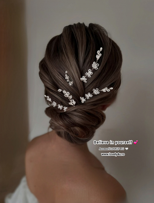 agrafe mireasă handmade,  agrafe coc mireasă,  accesorii păr mireasă dantelate,  agrafe mireasă cu pietricele,  agrafe fir argintiu,  set agrafe păr nunta,  accesorii coafuri texturate,  agrafe elegante pentru nuntă,  agrafe mireasă stil boho,  accesorii de păr cu aspect dantelat,  agrafe romantice păr mireasă,  set pinuri de coc handmade,  accesorii delicate păr mireasă,  bijuterii păr handmade argint,  accesorii mireasă lucrate manual,  Lovely 4 U agrafe mireasă,  agrafe păr eveniment special,  agrafe coc argintii,  agrafe păr nunți, botezuri, cununie,  set agrafe cu pietricele și fir argintiu,  piese unicat păr mireasă,  accesorii de păr pentru mirese romantice,  agrafe mireasă stil minimalist,  agrafe cu strălucire discretă,  agrafe handmade Romania [4]