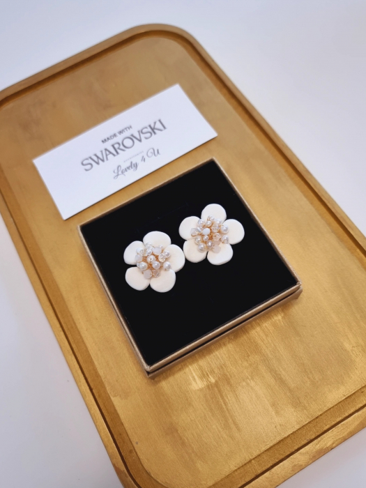 Cercei mireasa, Bijuterii mireasa, CERCEI LOVELY 4 U, CERCEI ELEGANTI, CERCEI PREMIUM, CERCEI REALIZATI MANUAL, CERCEI DE LUX, CERCEI NUNTA, NUNTA 2023, CERCEI FLORALI, CERCEI SWAROVSKI, CERCEI MIREASA, Cercei cu perle mireasa, CERCEI CU FLORI, CERCEI AURII MIREASA, Cereci cu cristale swarovski [22]
