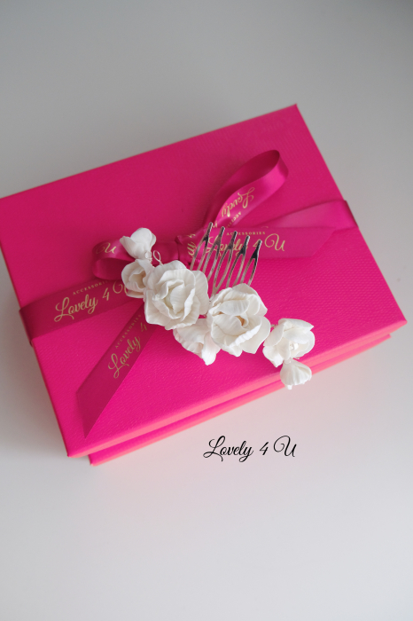 Diadema cu flori, peony accesorii, bijuterii cu flori bujori, tiara cu flori, pieptan voal mireasa cu flori, accesorii lovely 4 u , accesorii 2023, agrafa par mireasa, accesorii par nunta, accesoriu de par lateral, bijuterii [20]