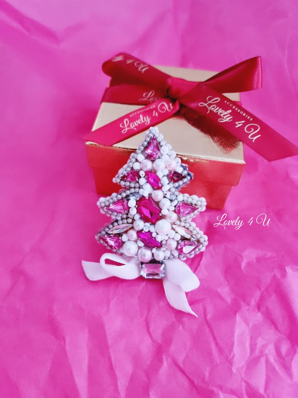 BROSA BRAD, TINUTE elegante  CRACIUN, BRAD CRACIUN 2023, BRAD 2023, ACCESORII CRACIUN, CADOU SPECIAL, ACCESORII REALIZATE IN ROMANIA, BRAND ROMANESC, cadou de lux, CRACIUN 2021, BROSE ELEGANTE, BROSE [7]
