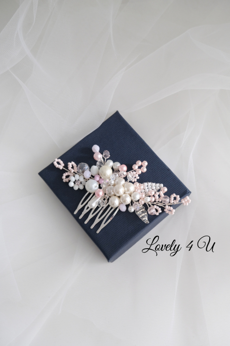 PIEPTAN MIREASA roz, DIADEMA MIREASA peach, ACCESORIU PAR MIREASA cu perle, ACCESORII DE PAR MIRESE, ACCESORII NUNTA, ACCESORII CU PERLE, DIADEMA CU PERLE, PIEPTAN VOAL MIREASA, BIJUTERII PAR MIREASA, agrafa par cu perle albe si ivory, perle roz peach, peptan mic mireasa, diadema cununie civila, accesorii handmade, bijuterii cununie civila, set diadema si cercei, accesorii lovely 4 u [6]