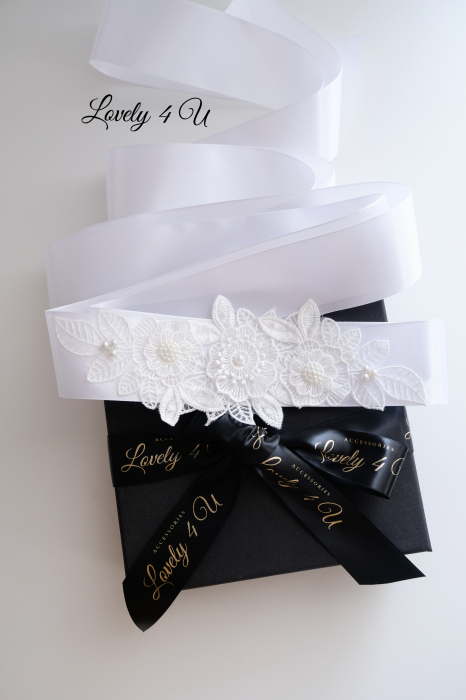 Bentita dezgatit mireasa, Esarfa alba pentru mirese, Accesoriu par, Dantela, Dezgatit, Esarfa dezgatit, Legatoare, lucrat manual, Mireasa,,Accesorii dezgatit mireasa, Bijuterii mireasa [2]