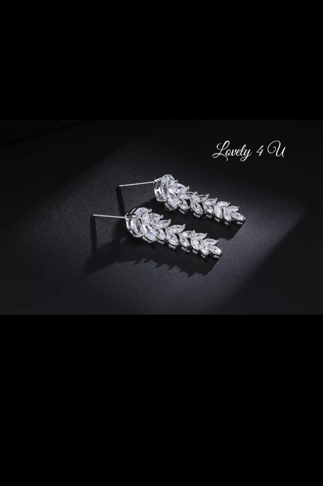 CERCEI spic MIREASA, CERCEI AUR, ACCESORII LOVELY 4U, BIJUTERII MIREASA,  cercei pietre , cercei zirconiu, cercei perle cristale, cercei finuti mireasa, cereci mici mireasaMIREASA, Cercei cu cristale , Bijuterii, Cercei, Cercei Zirconiu Cubic Etichete: cercei lacrima, cercei medii, cercei picatura, bijuterii aur, bijuterii mireasa, bijuterii nunta, cadouri pentru ea, [12]
