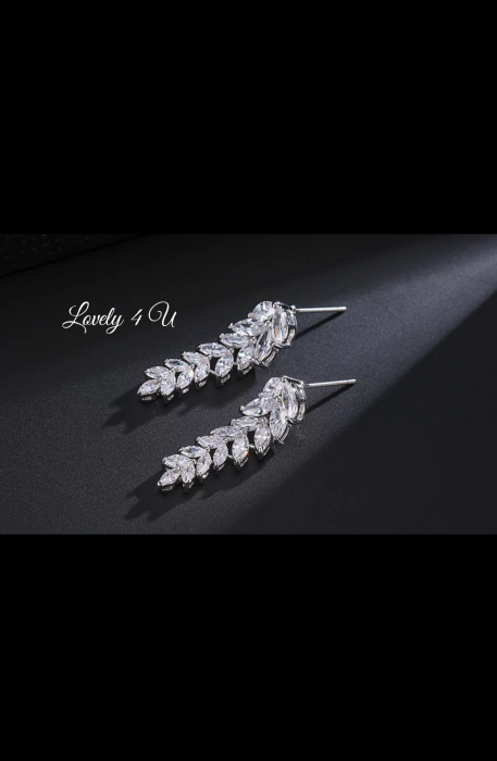 CERCEI spic MIREASA, CERCEI AUR, ACCESORII LOVELY 4U, BIJUTERII MIREASA,  cercei pietre , cercei zirconiu, cercei perle cristale, cercei finuti mireasa, cereci mici mireasaMIREASA, Cercei cu cristale , Bijuterii, Cercei, Cercei Zirconiu Cubic Etichete: cercei lacrima, cercei medii, cercei picatura, bijuterii aur, bijuterii mireasa, bijuterii nunta, cadouri pentru ea, [16]