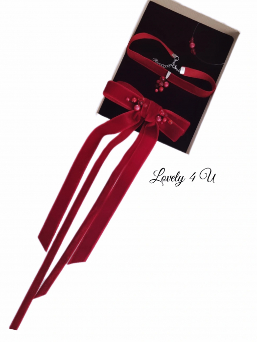 accesorii Lovely 4 U, catifea rosie, funda catifea rosie, choker catifea rosie, perle , accesorii realizate manual, set accesorii, set bijuterii dama, funda neagra , choker cu catifea, colier invizibil, set accesorii personalizat, accesorii elegante pentru doamne, accesorii casual, idei cadouri de craciun, cadouri pentru ea, agrafa catifea, seturi handmade, set cadouri pentru craciun, set agrafa neagra si colier, set cadou craciun, set cadou fete, set cadou pentru ea, fundita catifea. cadou craciun, cadou premium, CADOU DEOSEBIT, CADOU SPECIAL, CADOU DE CRACIUN,  Idei de cadouri unice, Idei cadouri craciun, Idei de cadouri de craciun pentru prieteni, Seturi cadou craciun, Cadouri craciun ieftine, [7]