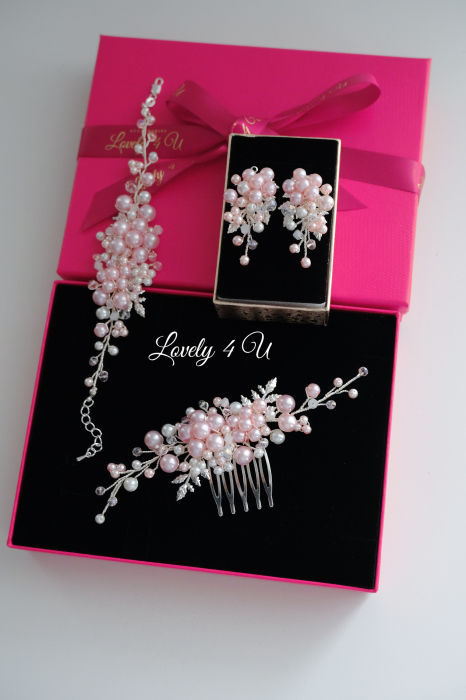 SET MIREASA, SET BIJUTERII MIREASA, SET ACCESORII MIREASA, SET ACCESORII NUNTA, SET BIJUTERII, SET BIJUTERII PERLE, SET BIJUTERII ROZ, ACCESORII LOVELY4U, BIJUTERII MIREASA,SET ARGINT, CERCEI ROZ, SET [5]