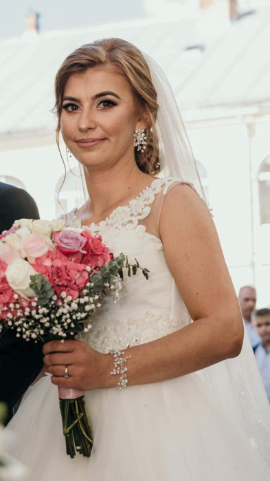 set bijuterii mireasa, set diadema si cercei mireasa, set diadema cercei si bratara cu perle, cercei mireasa cu perle, set accesorii nunta, set bijuterii nunta, bratara mireasa cu perle albe, set argintiu mireasa cu perle , cercei lungi mireasa, bratara mireasa [11]