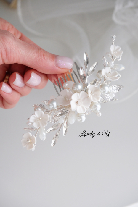 Diadema cu flori, PIEPTAN MIREASA, DIADEMA MIREASA, ACCESORIU PAR MIREASA, ACCESORII DE PAR MIRESE, ACCESORII NUNTA, ACCESORII CU PERLE, DIADEMA CU PERLE, PIEPTAN VOAL MIREASA, BIJUTERII PAR MIREASA, [3]