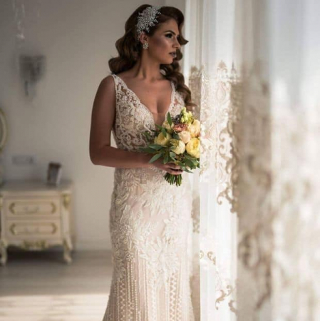 Diadema mireasă TEODORA - accesoriu de lux placat cu argint, Diademă handmade cu perle și cristale pentru mireasă, Diadema TEODORA - eleganță și rafinament pentru ziua nunții, Accesoriu mireasă premium - diademă cu perle și cristale, Diademă strălucitoare TEODORA - accesorii mireasă handmade, Bijuterii mireasă - diademă argintie cu fixare pieptăn, Accesoriu păr mireasă TEODORA - diademă versatilă și elegantă, Diademă nuntă - perle și cristale placate cu argint, Lovely 4 U - diademă mireasă rafinată pentru coafuri elegante, Accesorii de păr pentru mirese - diademă TEODORA handmade, [8]