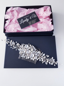 ACCESORII LOVELY 4 U, BIJUTERII MIREASĂ, DIADEMA MIREASA CU PIETRICELE,  ACCESORII VOAL MIREASA, accesorii pentru mirese, idei accesorii par mireasa, PIEPTAN MIREASA, DIADEMA MIREASA, ACCESORIU PAR MIREASA, ACCESORII DE PAR MIRESE, ACCESORII NUNTA, ACCESORII CU PERLE, DIADEMA CU PERLE, PIEPTAN VOAL MIREASA, BIJUTERII PAR MIREASA, CORONITA, TIARA [5]