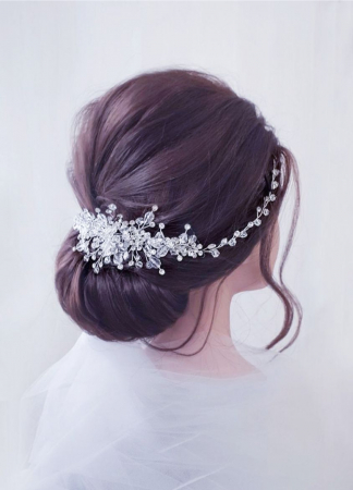 DIADEMA MIREASA, ACCESORII PAR MIREASA, DIADEME MIRESE, CORONITA MIREASA, BIJUTERII MIREASA 2023, PIEPTAN MIREASA CU CRISTALE, PIEPTAN VOAL MIREASA, AGRAFA PAR MIREASA, ACCESORII CU PIETRE, LOVELY 4 U [5]