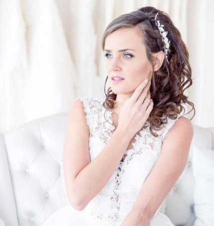 Diadema cu flori, Accesorii bujori, Bujori mireasa,accesorii par, accesorii par handmade, accesorii par mireasa, bijuterii mireasa, bijuterii par, diademe handmade, diademe mireasa, diademe perle, modele accesorii par, pieptan mireasa cu flori, piepteni par,  Accesoriu par mireasa cu flori, Bijuterii mireasa, Agrafa par mireasa, DIADEMA MIREASA, PIEPTAN VOAL MIREASA, ACCESORIU COC MIREASA, ACCESORII LOVELY 4 U [4]