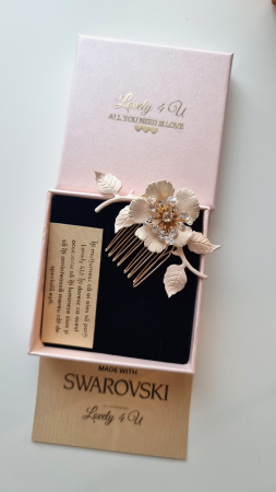 Agrafa par mireasa, accesorii Lovely for you, accesorii handmade Romania, pieptan mic mireasa, pieptan lateral mireasa, decoratiune par mireasa, accesorii pentru mirese accesoriu păr mireasă, bijuterii păr mireasă, accesoriu păr handmade, pieptăn mireasă, accesoriu coc mireasă, [1]