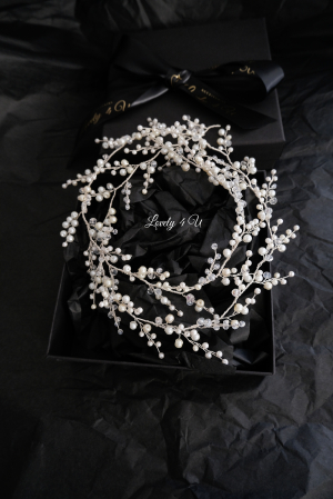 ACCESORIU LUNG MIREASA, GHIRLANDA MIREASA, ACCESORII LUNGI MIRESE, BIJUTERII PAR MIRESE, ACCESORII LOVELY 4 U, DIADEMA MIREASA, CORONITA MIREASA, TIARA MIREASA, ACCESORIU LUNG CU PERLE, ACCESORII2023 [2]