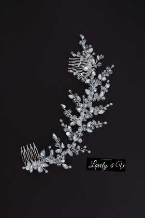 Diadema mireasa, Accesoriu elegant, PIEPTAN MIREASA, DIADEMA MIREASA, ACCESORIU PAR MIREASA, ACCESORII DE PAR MIRESE, ACCESORII NUNTA, ACCESORII CU CRISTALE, DIADEMA CU PIETRE, PIEPTAN VOAL MIREASA, BIJUTERII PAR MIREASA, CORONITA, TIARA, accesoriu par mireasa, bucuresti, cluj, cristale swarovski, diadema mireasa, diadema swarovski, iasi, mireasa, nunta, nunta 2020, pieptene mireasa, pini mireasa, Timisoara [1]