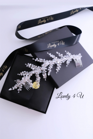 Diadema mireasa, Accesoriu elegant, PIEPTAN MIREASA, DIADEMA MIREASA, ACCESORIU PAR MIREASA, ACCESORII DE PAR MIRESE, ACCESORII NUNTA, ACCESORII CU CRISTALE, DIADEMA CU PIETRE, PIEPTAN VOAL MIREASA, BIJUTERII PAR MIREASA, CORONITA, TIARA, accesoriu par mireasa, bucuresti, cluj, cristale swarovski, diadema mireasa, diadema swarovski, iasi, mireasa, nunta, nunta 2020, pieptene mireasa, pini mireasa, Timisoara [17]