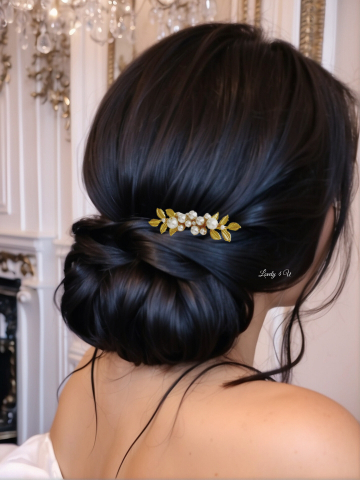ACCESORII CU BUGET SUB 150 LEI - PIEPTAN MIREASA, DIADEMA MIREASA, ACCESORIU PAR MIREASA, ACCESORII DE PAR MIRESE, ACCESORII NUNTA, ACCESORII CU PERLE, DIADEMA CU PERLE, PIEPTAN VOAL MIREASA, BIJUTERII PAR MIREASA, CORONITA, TIARA