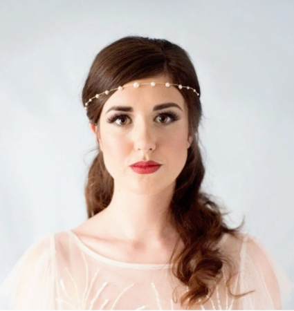 bentiță mireasă, bentiță cu perle, bentiță handmade, accesoriu păr mireasă, bentiță mireasă discretă, bentiță mireasă ivory, bentiță mireasă argint, bentiță mireasă aurie, bentiță mireasă rose-gold, bentiță păr împletituri, bentiță păr coc, bentiță mireasă flexibilă, bentiță personalizată mireasă, accesorii păr nuntă, accesorii păr handmade, bijuterii mireasă România, Lovely 4 U bentiță, bentiță mireasă elegantă, bentiță mireasă simplă, bentiță mireasă rafinată, [1]
